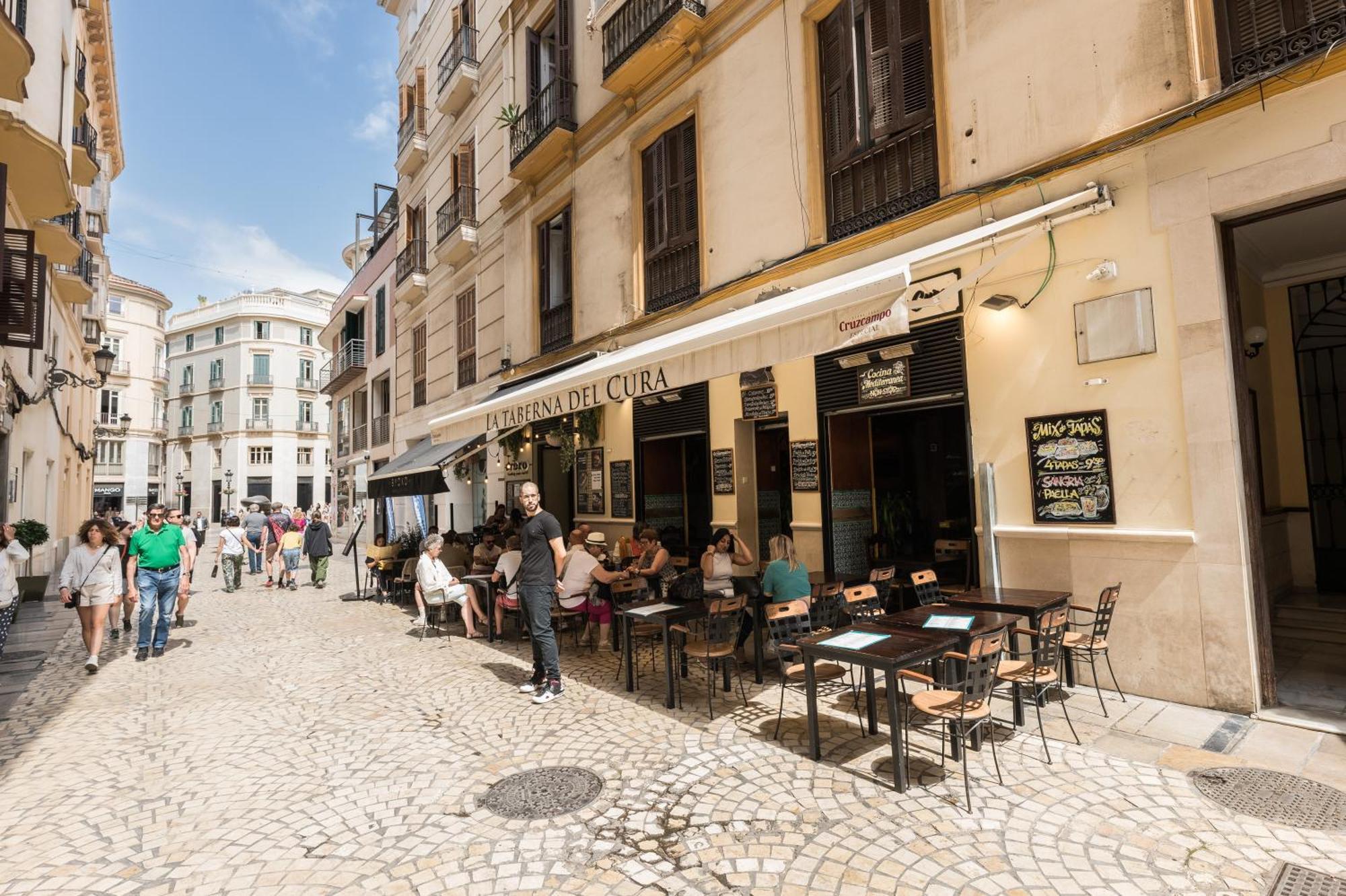 Homeclub Malaga Apartment Экстерьер фото