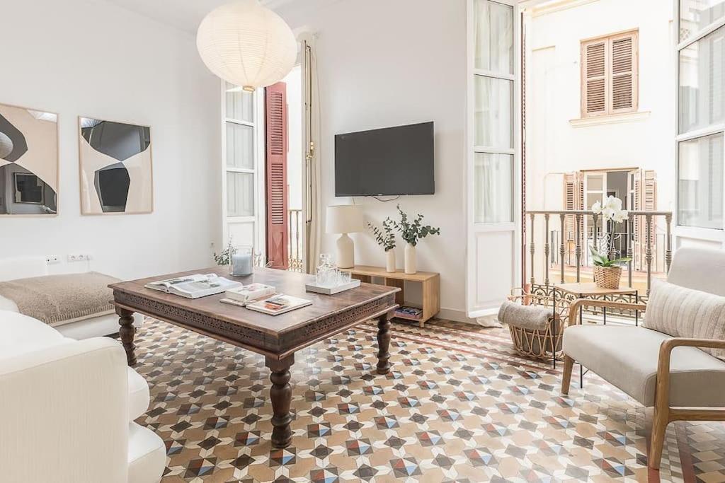 Homeclub Malaga Apartment Экстерьер фото